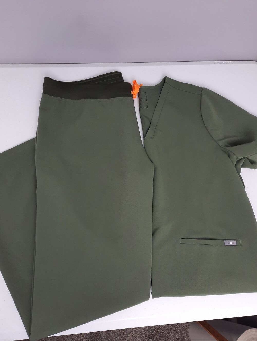 Figs Matching Scrub Set Moss Green Casma Top HW Livingston Bottoms size XL Tall